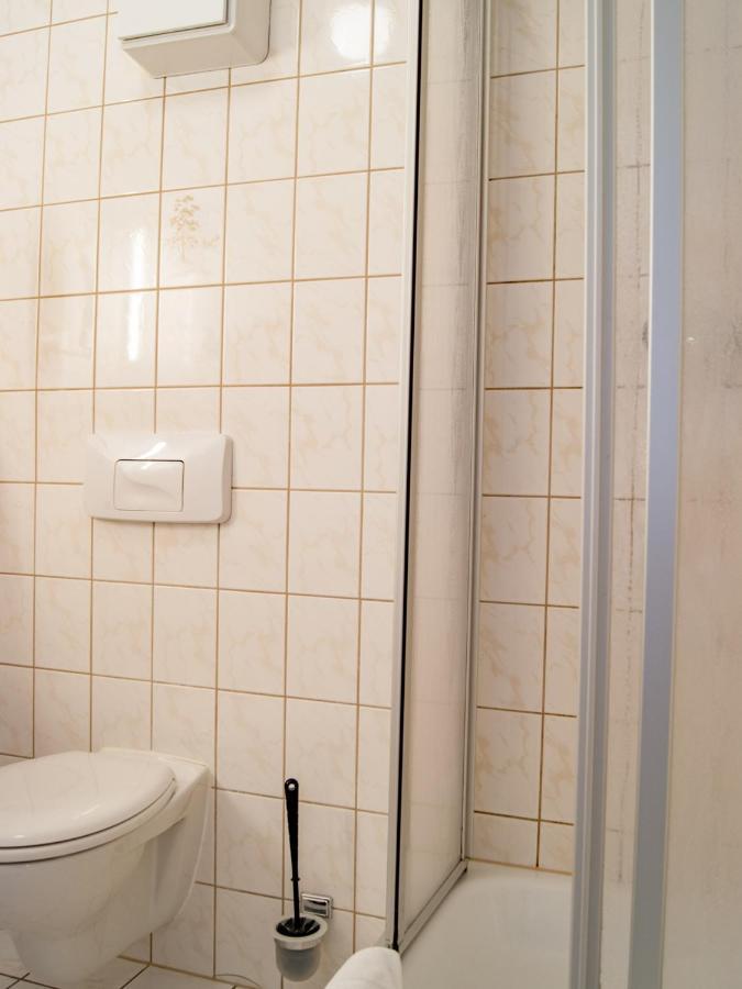 ホテル Am Rossplan アルテンブルク エクステリア 写真